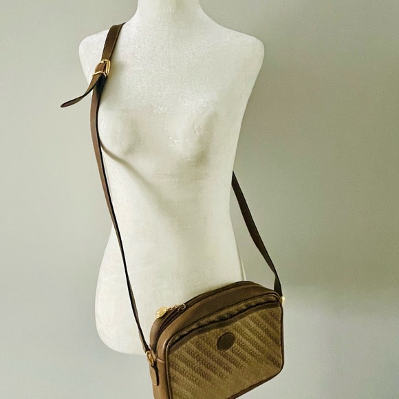 Gucci Tan and Brown Crossbody Bag - Picture 4 of 9